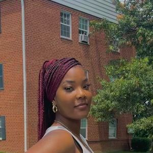 Meet your Posher, Joy